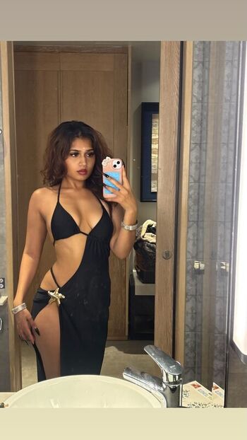 Full leaked Miyaawat private onlyfans photo