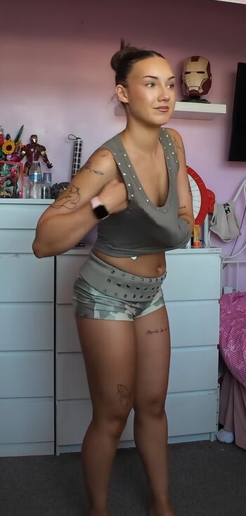 Full leaked Mkdobo private onlyfans photo
