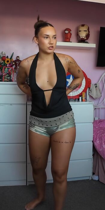 Full leaked Mkdobo private onlyfans photo
