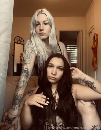 Full leaked Mlina roy page private onlyfans photo