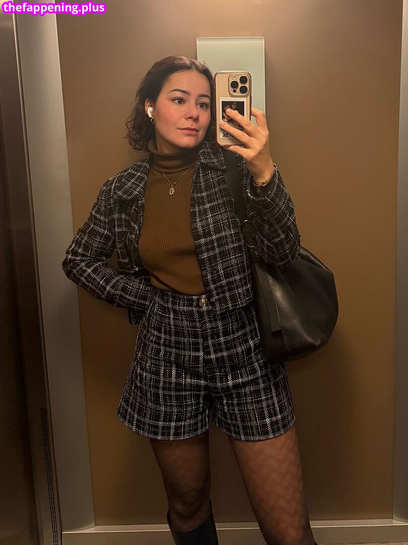 Mme Brtzl / malvinou Photo OnlyFans Nu #9