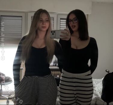 Full leaked Mmelleh private onlyfans photo