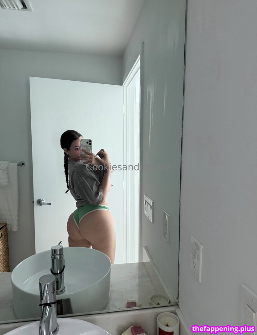 mmilkmarieee / therealcookieee_ Nagie OnlyFans Zdjęcie #8