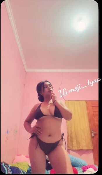 Full leaked Moji tyaa private onlyfans photo
