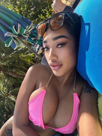 Full leaked Moji xx private onlyfans photo