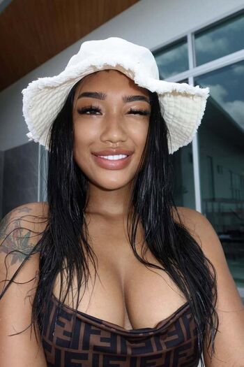 Full leaked Moji xx private onlyfans photo