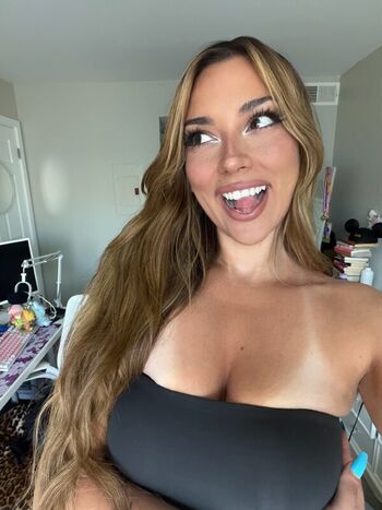 Full leaked Mole private onlyfans photo