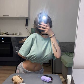 Full leaked Molli private onlyfans photo