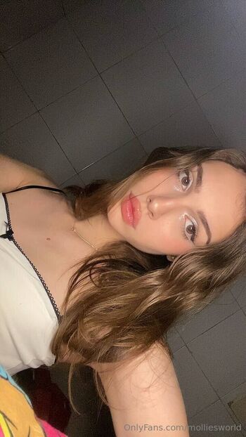 Full leaked Molliesworld private onlyfans photo