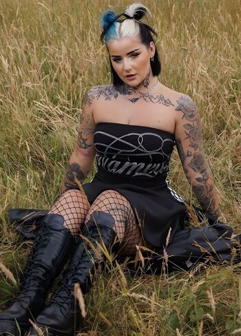 Full leaked Molly hull private onlyfans photo