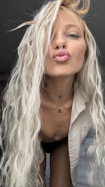 Full leaked Molly moore private onlyfans photo
