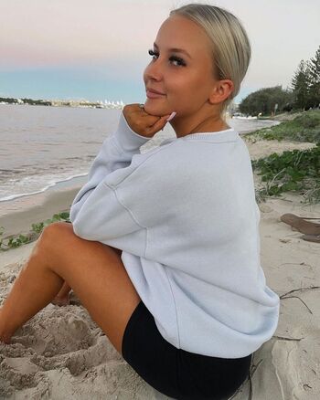 Full leaked Mollyleex private onlyfans photo