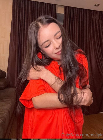 Full leaked Mollylo private onlyfans photo