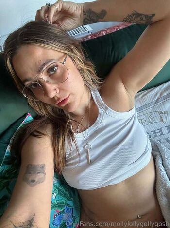 Full leaked Mollylollygollygosh private onlyfans photo