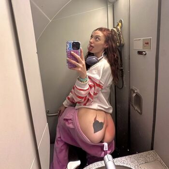 Full leaked Mollylovescuddles private onlyfans photo