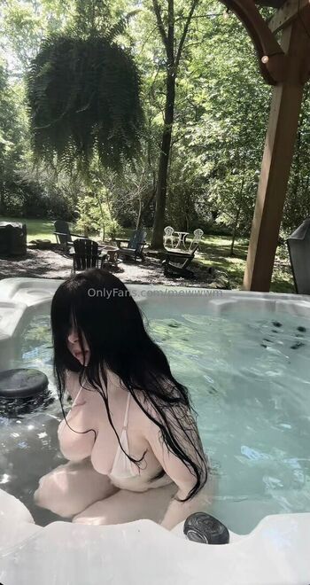 Full leaked Mollymew private onlyfans photo
