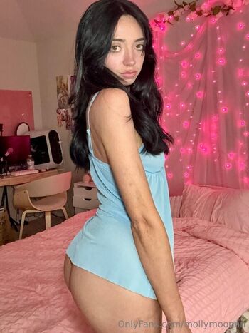 Full leaked Mollymoonnn private onlyfans photo