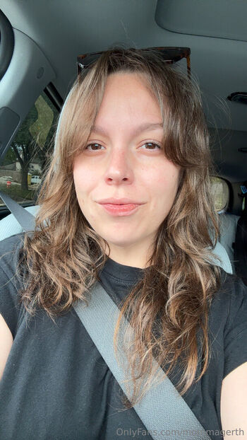 Full leaked Mommagerth page private onlyfans photo