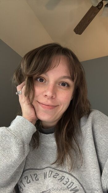 Full leaked Mommagerth private onlyfans photo