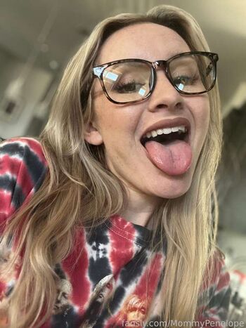 Full leaked Mommy penelope private onlyfans photo