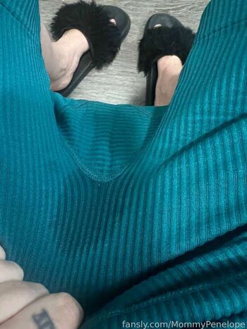 Full leaked Mommy penelope private onlyfans photo