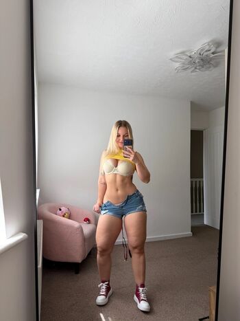 Full leaked Mommymewtwo  page private onlyfans photo