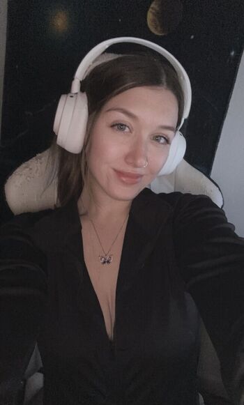 Full leaked Mommyotter private onlyfans photo