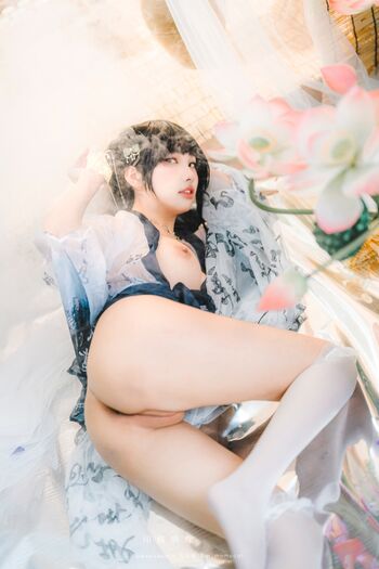 Full leaked Momocat w private onlyfans photo