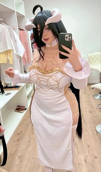 Full leaked Momokun page private onlyfans photo