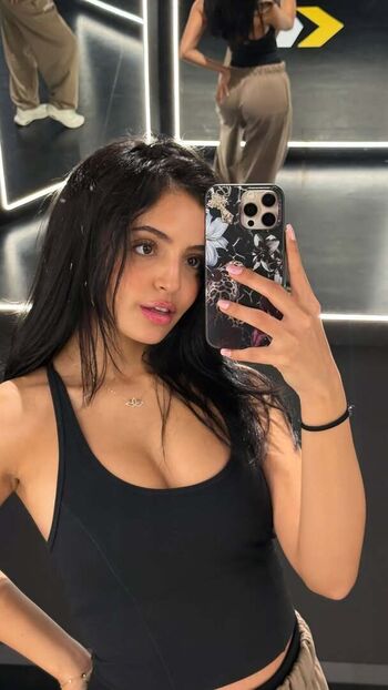 Full leaked Momortelle immomortelle private onlyfans photo