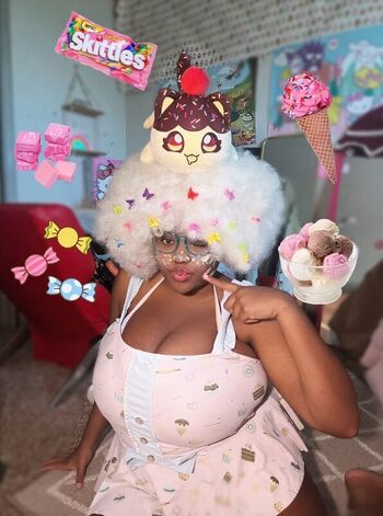 Full leaked Momosokawaiiiii private onlyfans photo