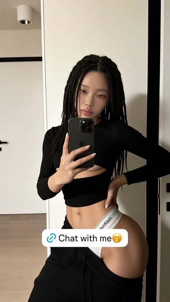 Full leaked Mona mi private onlyfans photo