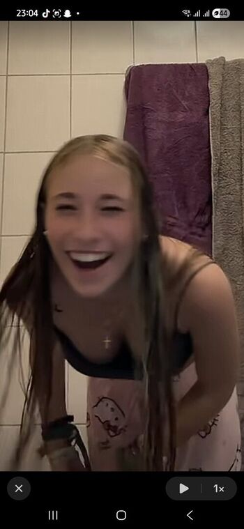 Full leaked Mona mona private onlyfans photo