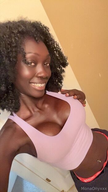 Full leaked Mona onyxxx private onlyfans photo