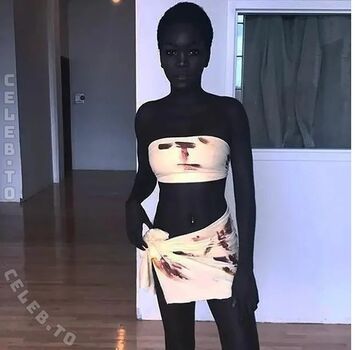 Full leaked Mona onyxxx page private onlyfans photo