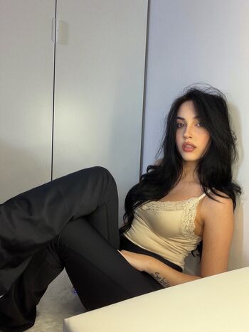 Full leaked Mona schon private onlyfans photo