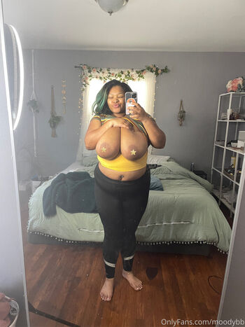 Full leaked Moodybb private onlyfans photo
