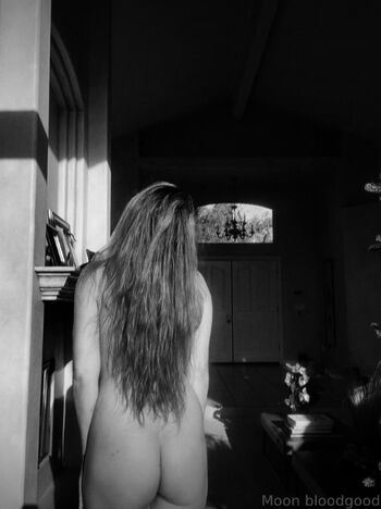 Full leaked Moon bloodgood page private onlyfans photo