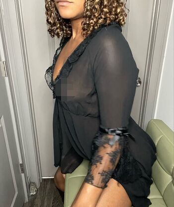 Full leaked Moonngoddess private onlyfans photo