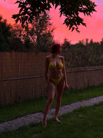 Full leaked Moonse elena private onlyfans photo