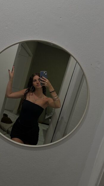 Full leaked Morenaairigoyen private onlyfans photo