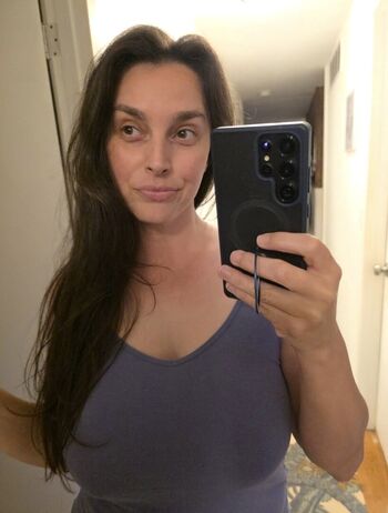 Full leaked Mosssymom private onlyfans photo