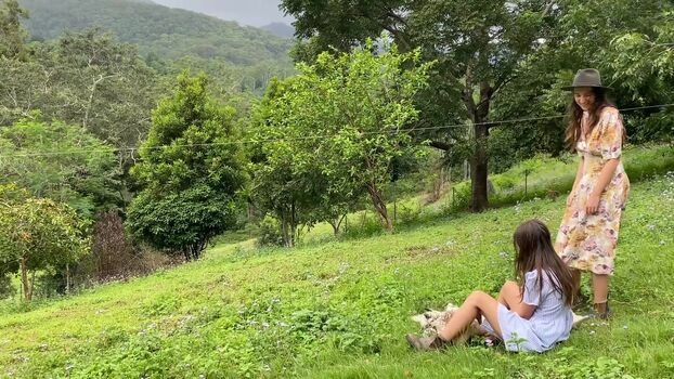 Full leaked Motherthemountain private onlyfans photo