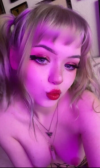 Full leaked Mothgray private onlyfans photo