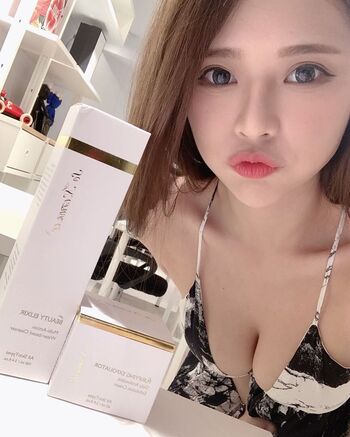 Full leaked Mov page private onlyfans photo