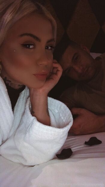 Full leaked Mrandmrsjewels private onlyfans photo