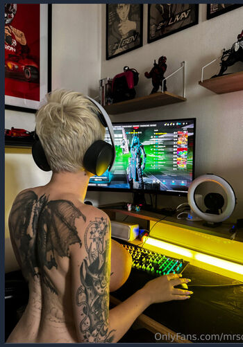 Full leaked Mrsdevil private onlyfans photo