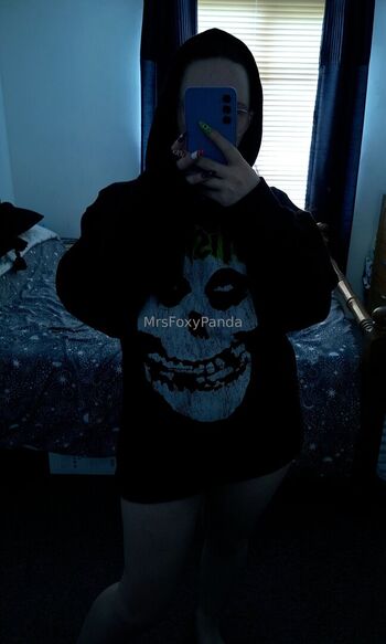 Full leaked Mrsfoxypanda private onlyfans photo