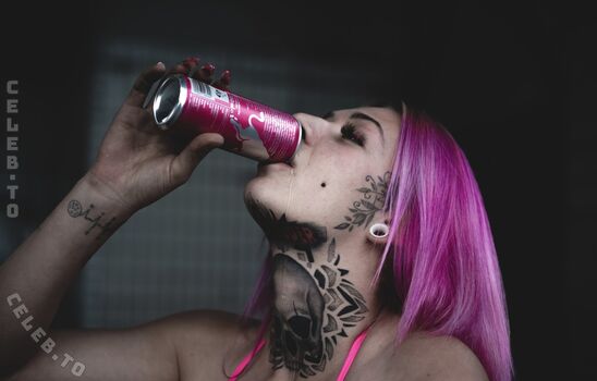 Full leaked Mrsroxxyred private onlyfans photo