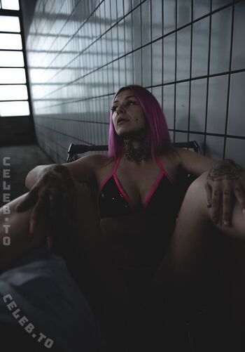 Full leaked Mrsroxxyred private onlyfans photo
